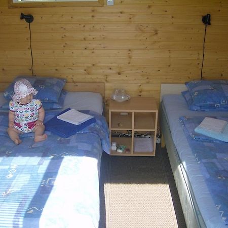 Hotel Kiige Holiday Park à Linnamäe Chambre photo